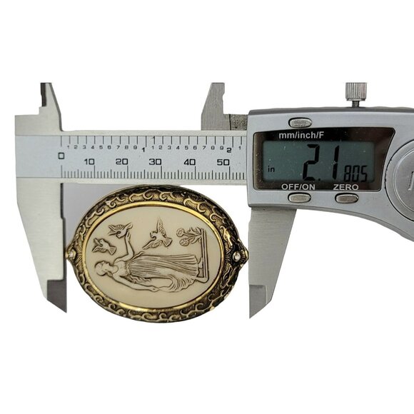 Edgar Berebi Gold Tone Clear Rhinestone Helen of Troy Resin Cameo Brooch, Signed - Picture 5 of 7